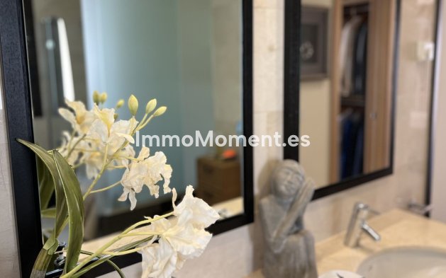 Resale - Apartment - Benahavís - La Quinta