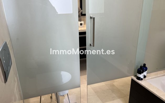 Resale - Apartment - Benahavís - La Quinta