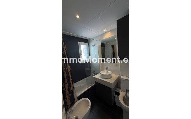Resale - Apartment - Estepona - Valle Romano