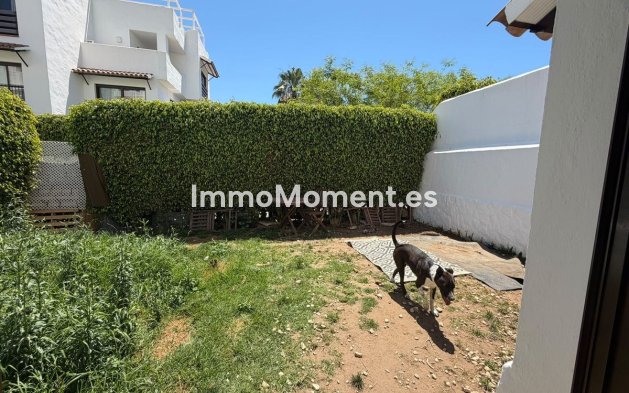 Resale - Apartment - Estepona - Selwo