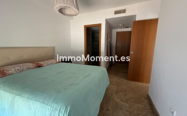Resale - Apartment - Estepona - Selwo