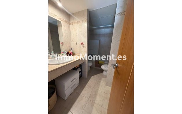 Resale - Apartment - Estepona - Selwo