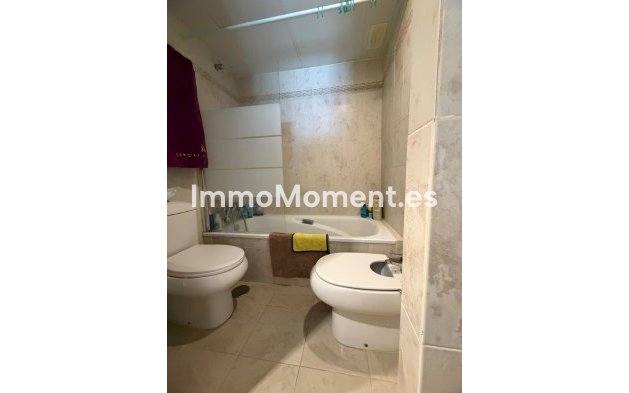 Resale - Apartment - Estepona - Selwo