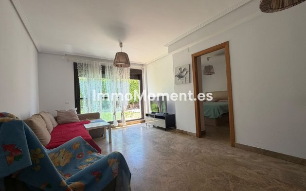 Resale - Apartment - Estepona - Selwo