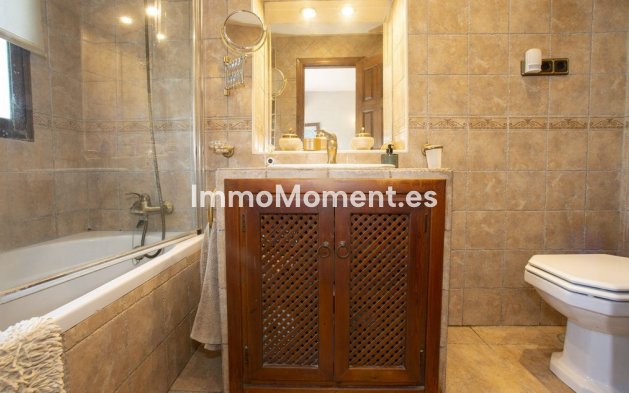 Revente - Appartement - Marbella - Nueva Andalucía