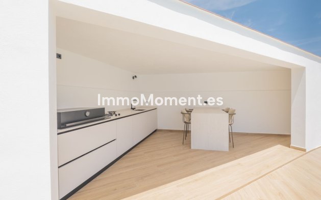 Resale - Detached villa - Estepona - Atalaya