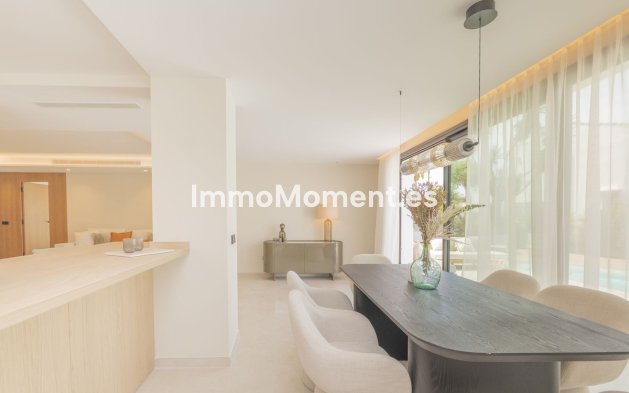 Resale - Detached villa - Estepona - Atalaya