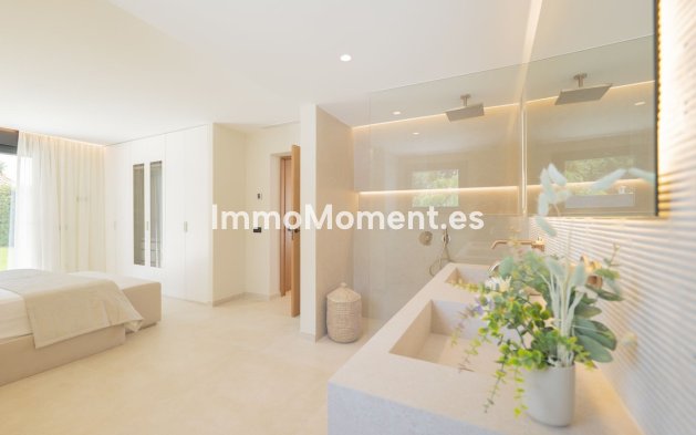 Resale - Detached villa - Estepona - Atalaya