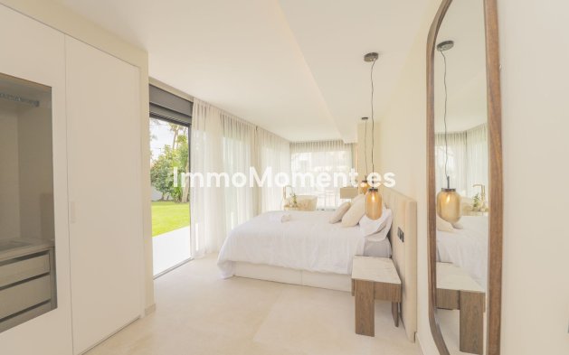 Resale - Detached villa - Estepona - Atalaya
