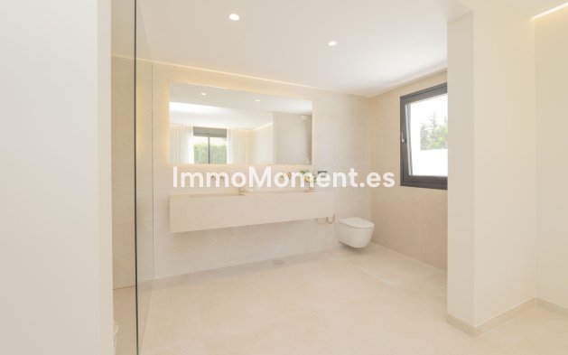 Resale - Detached villa - Estepona - Atalaya
