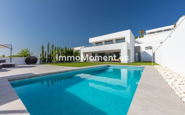 Wiederverkauf - Freistehende Villa - Manilva - La Duquesa