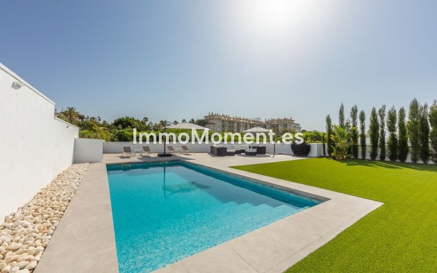 Wiederverkauf - Freistehende Villa - Manilva - La Duquesa