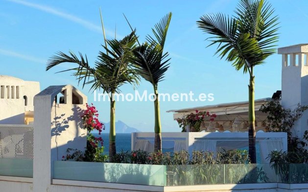 Resale - Apartment - Estepona - Estepona Centro