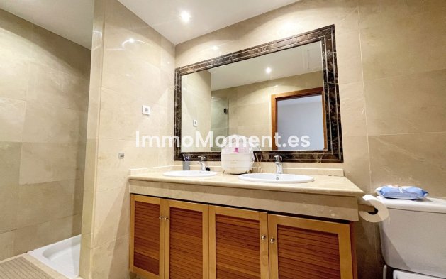 Resale - Detached villa - Estepona - Estepona Centro