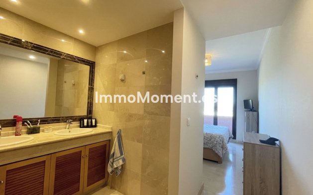 Resale - Detached villa - Estepona - Estepona Centro