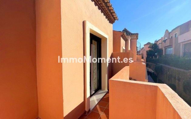 Resale - Detached villa - Estepona - Estepona Centro