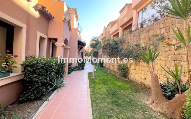 Resale - Detached villa - Estepona - Estepona Centro