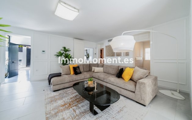 Wiederverkauf - Freistehende Villa - Marbella - Nueva Andalucía
