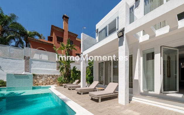 Wiederverkauf - Freistehende Villa - Marbella - Nueva Andalucía