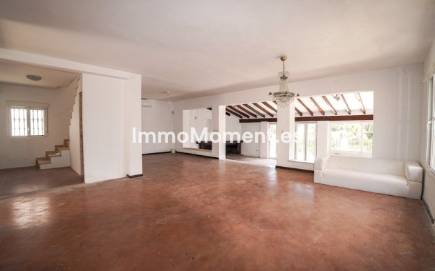 Wiederverkauf - Freistehende Villa - Marbella - Nueva Andalucía