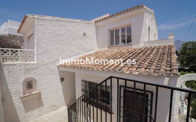 Wiederverkauf - Freistehende Villa - Marbella - Nueva Andalucía