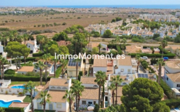 Reventa - Villa independiente - Orihuela - Villamartín