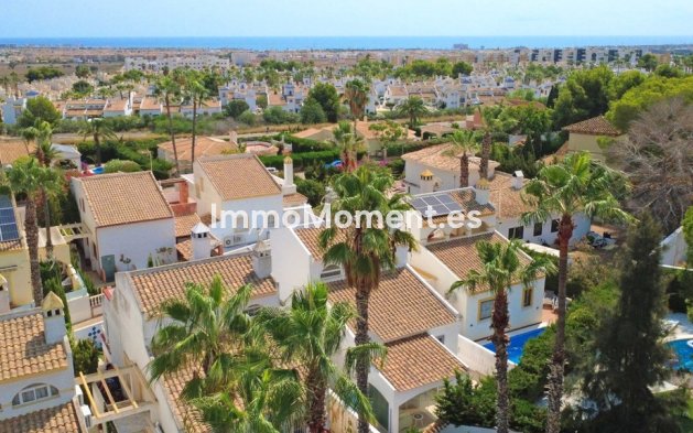 Reventa - Villa independiente - Orihuela - Villamartín