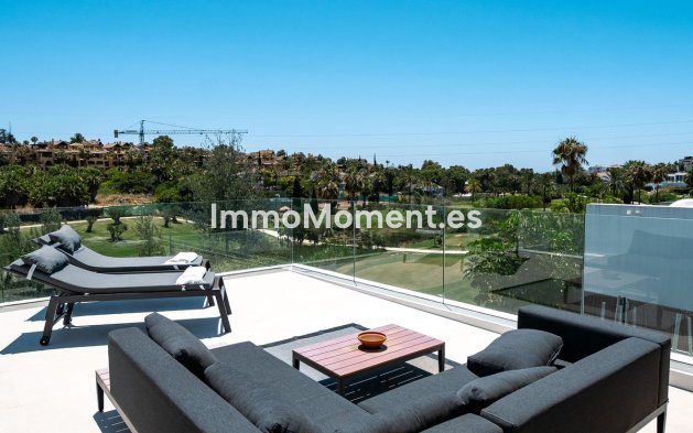 Resale - Detached villa - Estepona - Atalaya