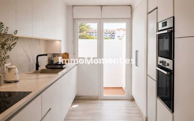 Resale - Townhouse - Casares - Casares Playa