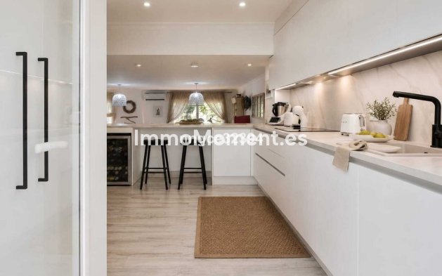 Resale - Townhouse - Casares - Casares Playa