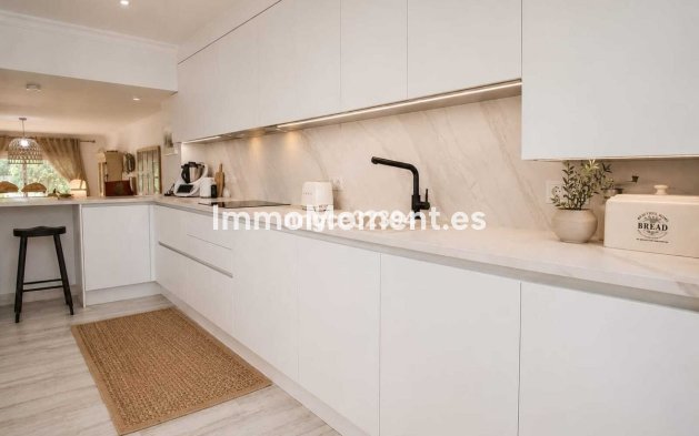 Resale - Townhouse - Casares - Casares Playa