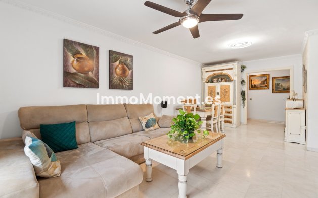 Resale - Apartment - Estepona - Estepona Centro