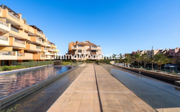 Resale - Apartment - Sotogrande - Sotogrande Marina