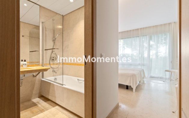 Resale - Apartment - Sotogrande - Sotogrande Marina