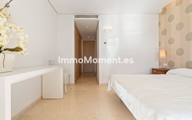 Resale - Apartment - Sotogrande - Sotogrande Marina