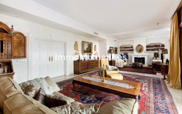 Resale - Detached villa - Benahavís - La Quinta