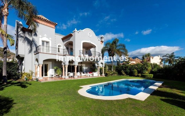 Resale - Detached villa - Benahavís - La Quinta