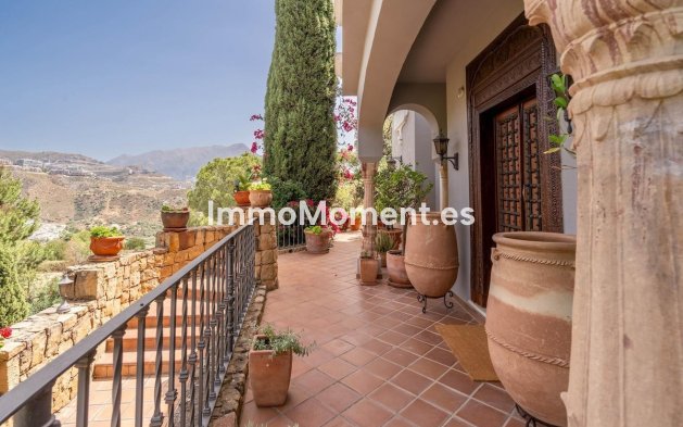 Resale - Detached villa - Benahavís - La Quinta