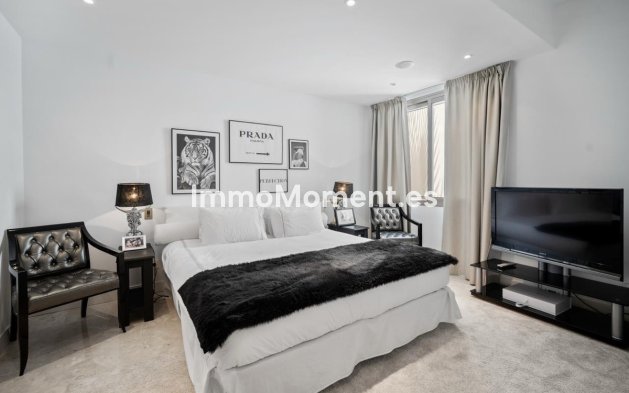 Wiederverkauf - Freistehende Villa - Marbella - Las Chapas