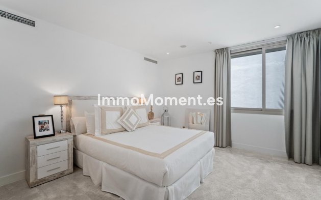 Wiederverkauf - Freistehende Villa - Marbella - Las Chapas