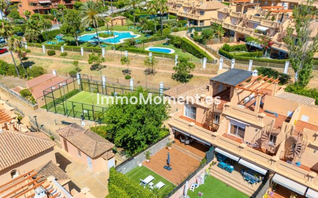 Wiederverkauf - Freistehende Villa - Estepona  - Estepona Centro