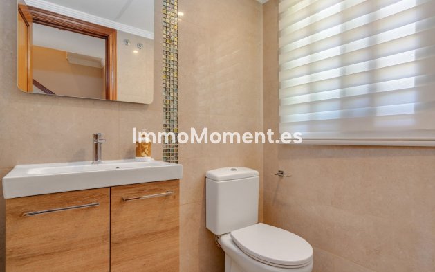 Wiederverkauf - Freistehende Villa - Estepona  - Estepona Centro