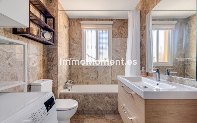 Wiederverkauf - Freistehende Villa - Estepona  - Estepona Centro