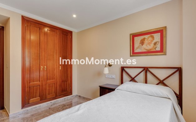 Wiederverkauf - Freistehende Villa - Estepona  - Estepona Centro