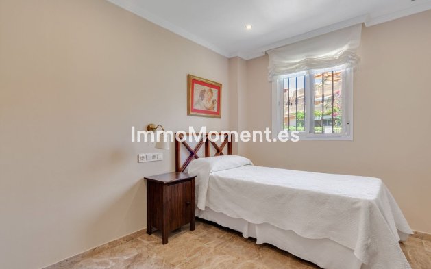 Wiederverkauf - Freistehende Villa - Estepona  - Estepona Centro