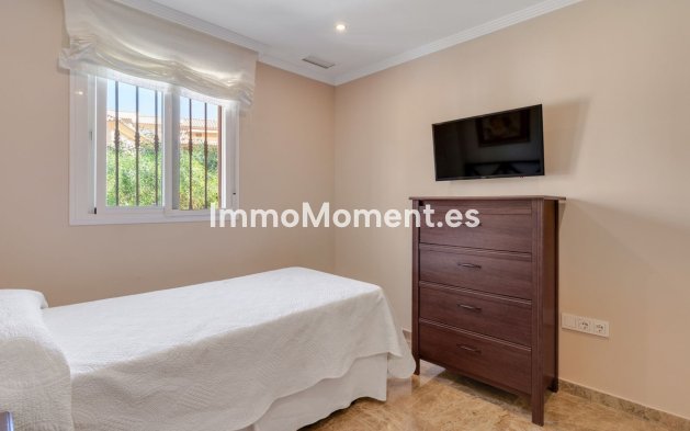 Wiederverkauf - Freistehende Villa - Estepona  - Estepona Centro