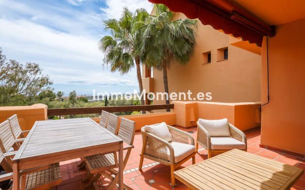 Resale - Apartment - Benahavís - Benahavís Centro