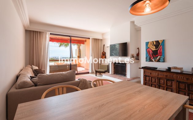Resale - Apartment - Benahavís - Benahavís Centro
