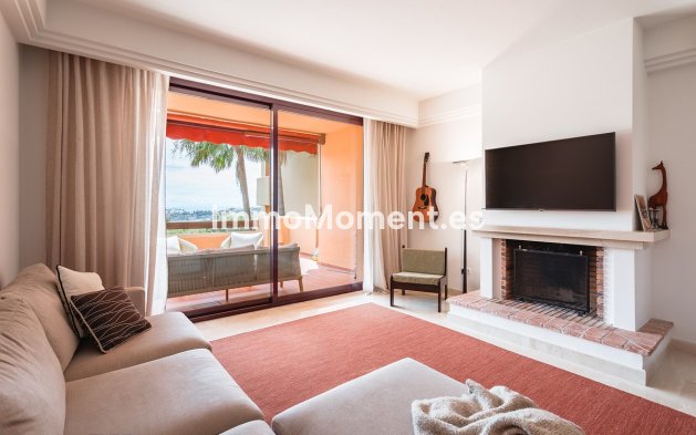Resale - Apartment - Benahavís - Benahavís Centro