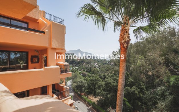 Resale - Apartment - Benahavís - Benahavís Centro